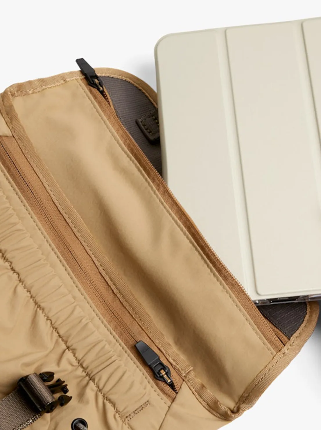 Bellroy - Cinch Mini Messenger Bag - Sand Dune