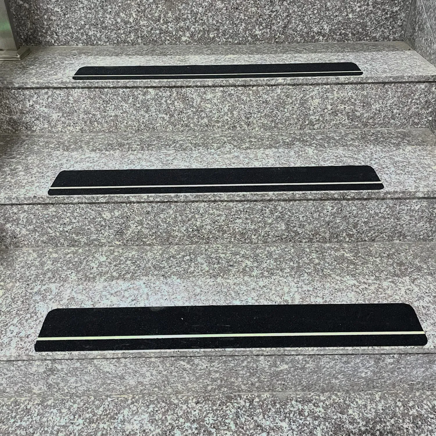 COSIMIXO 4" x 33FT Anti Slip Tape with Glow in The Dark Stripe,Premium Grip Tape Non Slip Stair Treads Tape,Non Skid Tape, High Traction Adhesive for Stairs Step Black/Green
