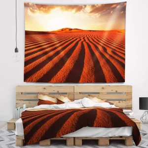 Designart ' Endless Brown Desert Dunes' Modern Landscape Tapestry Blanket Décor Wall Art for Home and Office, Created On Lightweight Polyester Fabric Medium: 32 in. x 39 in