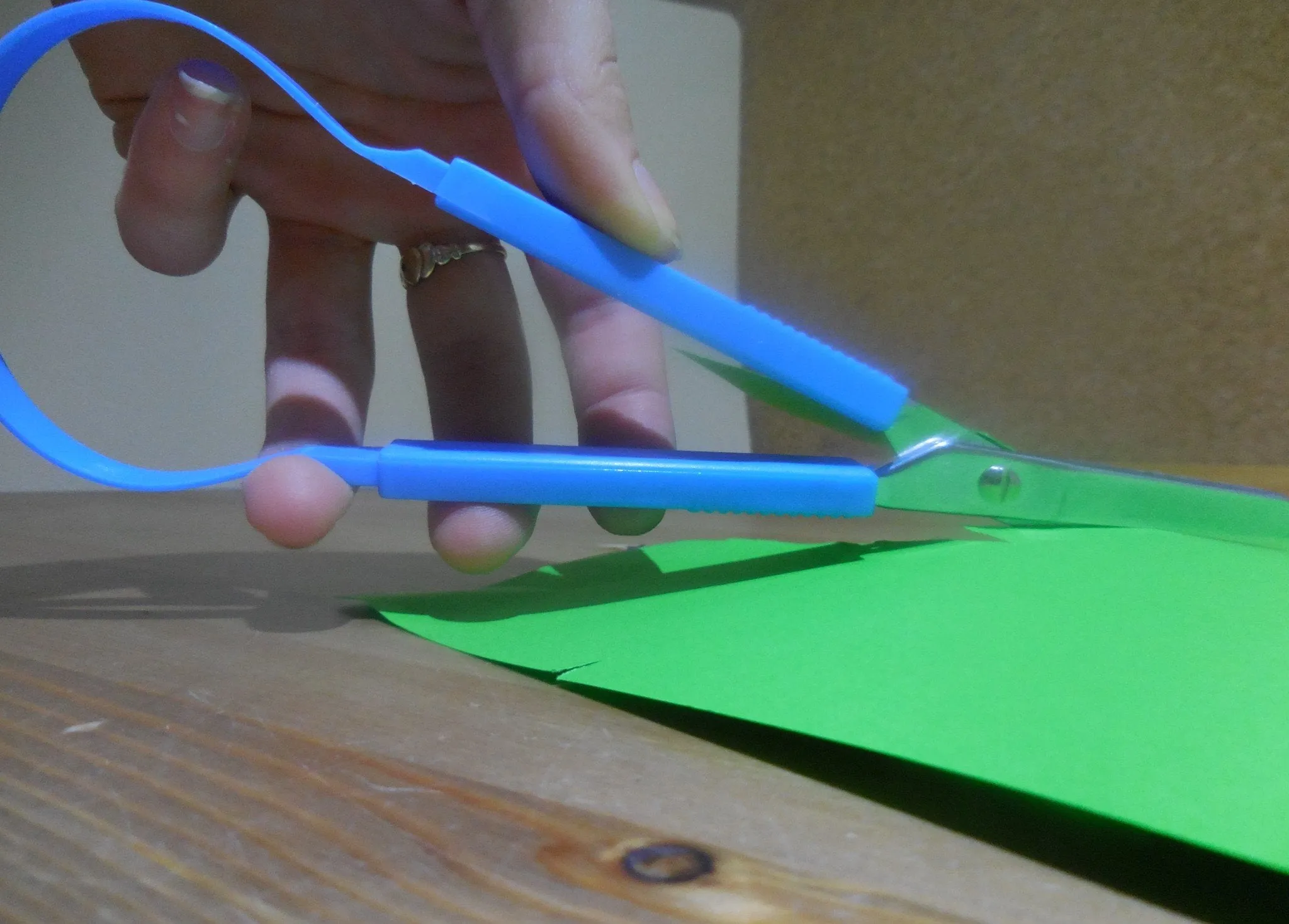 Easy Hold Scissors