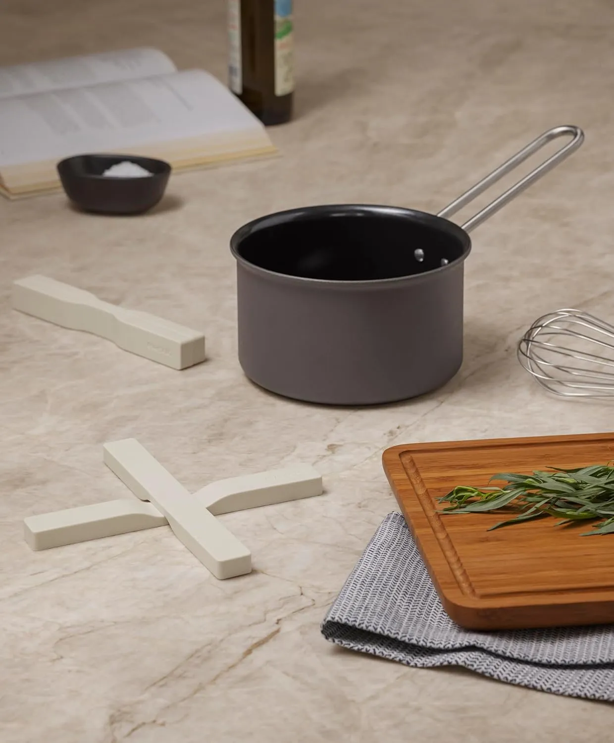 Eva Solo | Magnetic Trivet Coconut |Can be Placed Criss-Crossed or Split into Two | Coconut