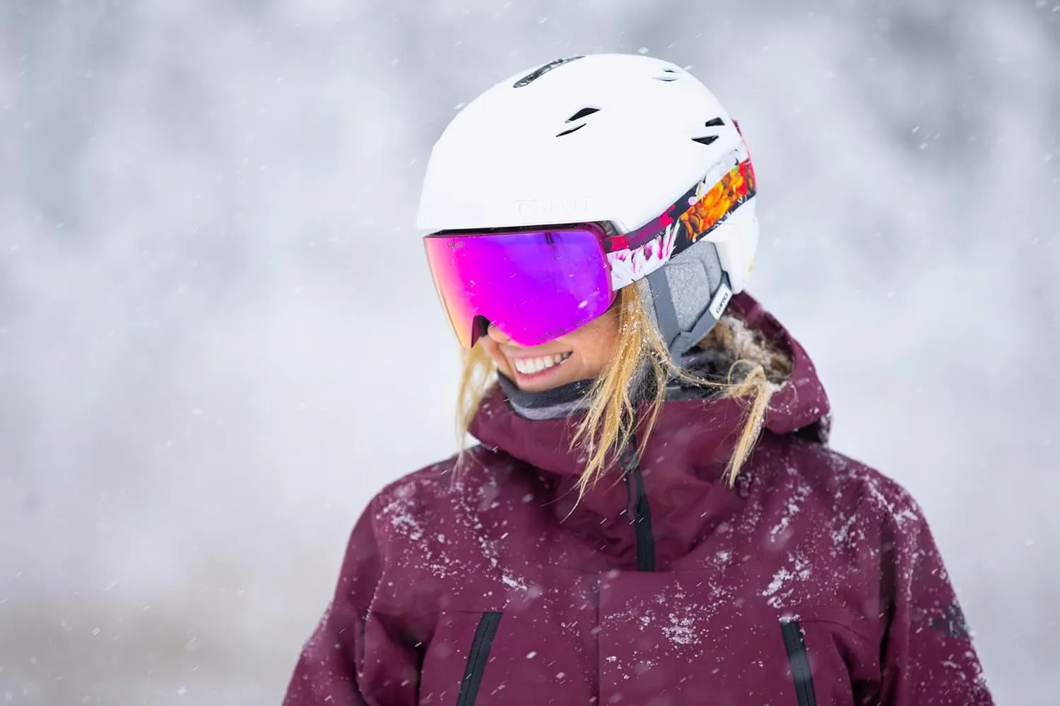 Giro Contour RS Snowboard Ski Goggles - for Men & Women - Magnetic Quick Change w/ 2 VIVID Lenses - Anti-Fog Vent Tech - OTG