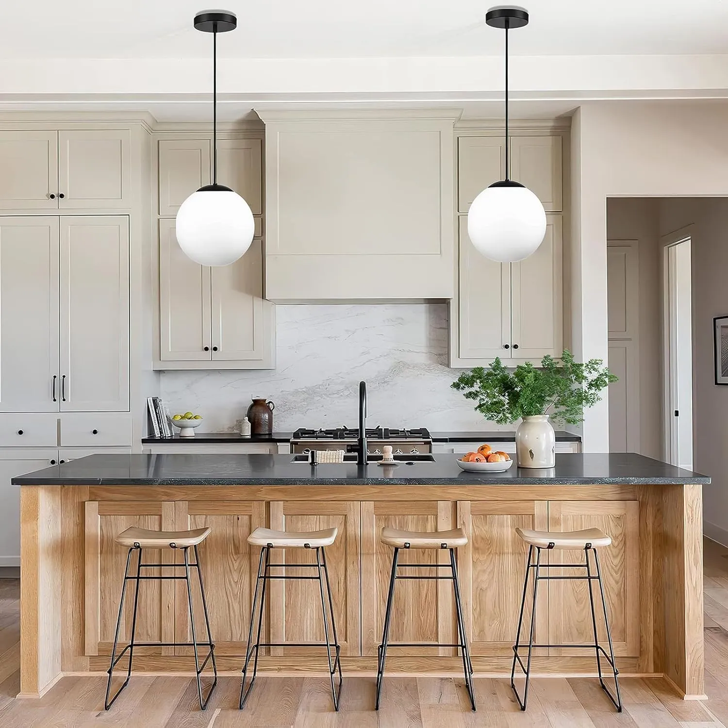 KoKo&Yukina Globe Pendant Lighting for Kitchen Island Mid Century Modern Hanging Light Fixture with Clear Globe Glass Black Industrial Hanging Ceiling Lights for Sink Bathroom Entryway