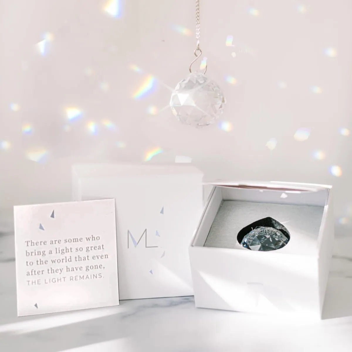 Modern Grief Gift, 40mm Crystal Ornament Rainbow Maker, Unique Memorial Gifts for Loss of Family, Loved Ones, Miscarriage, Best for Funerals, Sympathy, Bereavement, Daily Remembrance