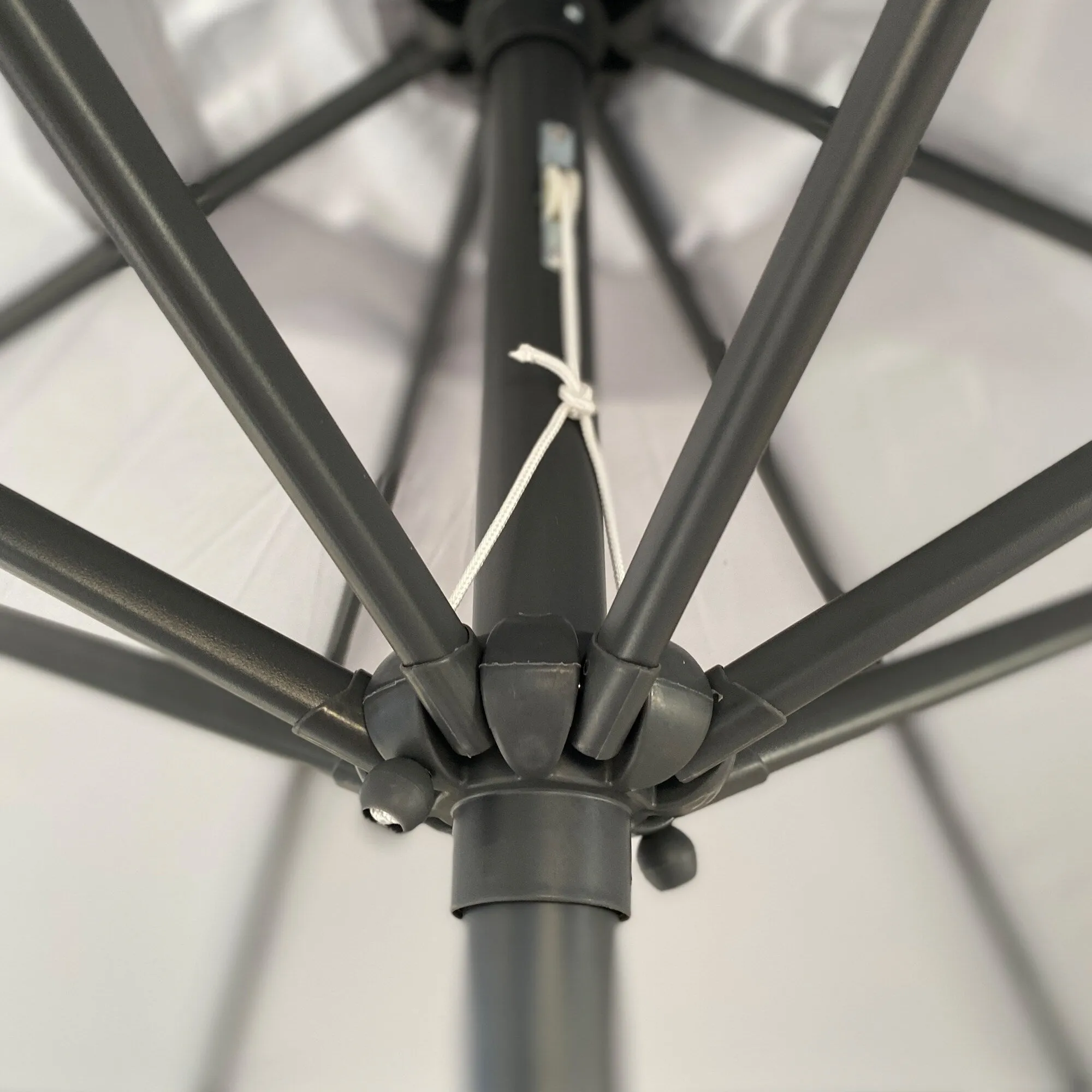 Outdoor Patio Umbrella Heavy Duty Outdoor Umbrella with 8 Ribs UV Resistant and Waterproof, for Poolside - Beige