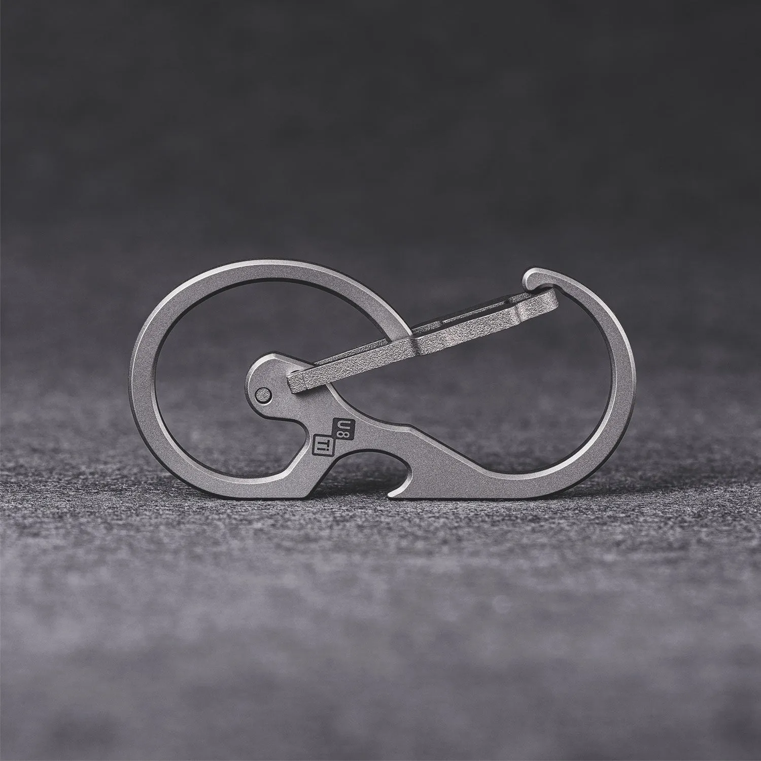 RovyVon U8 Titanium Carabiner, Quick-release Keychain Carabiner / Bottle Opener / Hand Tools, namely, Tabs