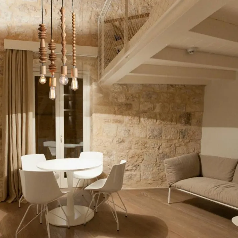 Rynx | Wooden Bead Pendant Light