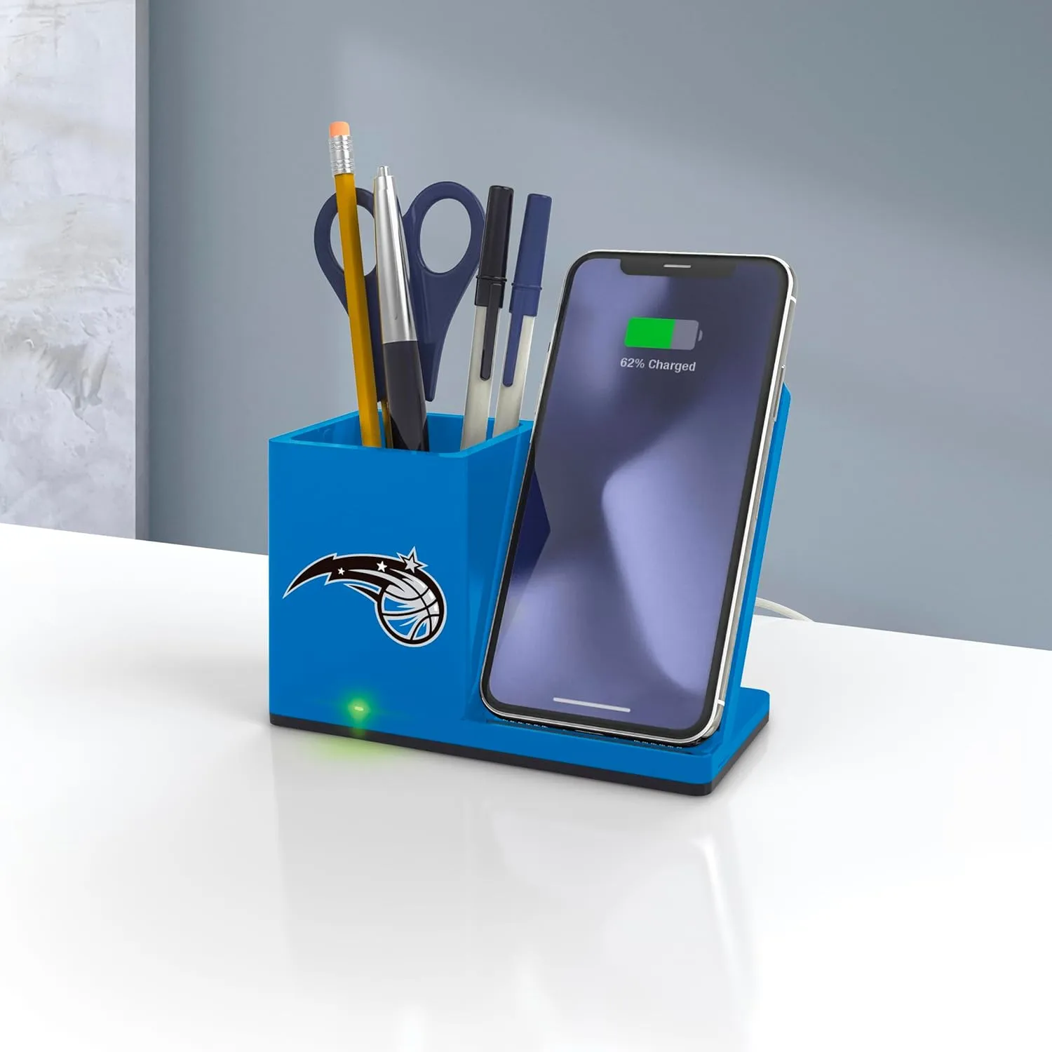 ‎SOAR Wireless Charger and Desktop Organizer