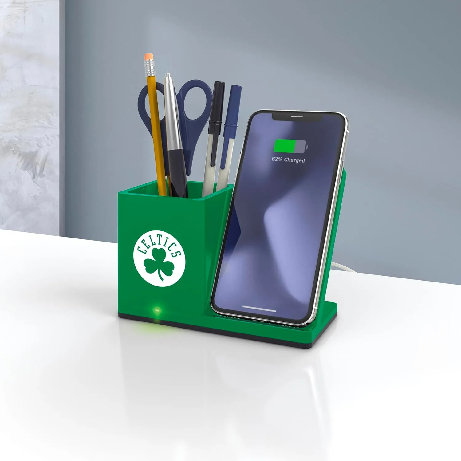 ‎SOAR Wireless Charger and Desktop Organizer