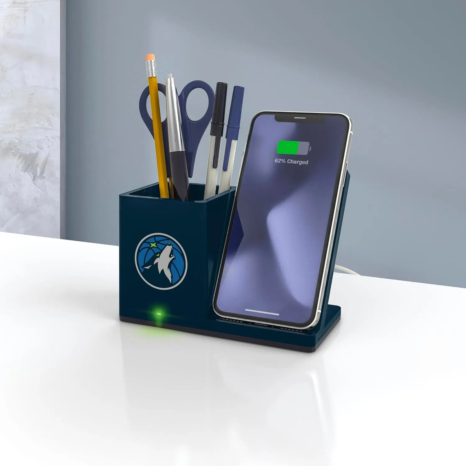 ‎SOAR Wireless Charger and Desktop Organizer
