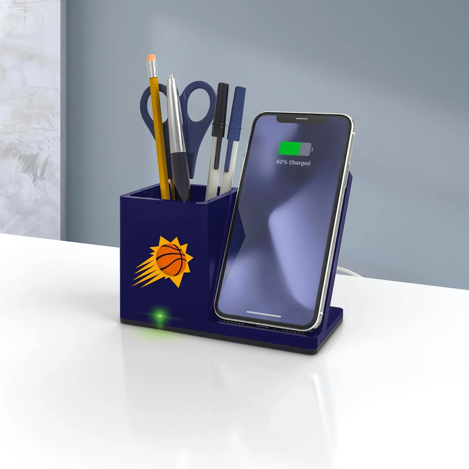 ‎SOAR Wireless Charger and Desktop Organizer