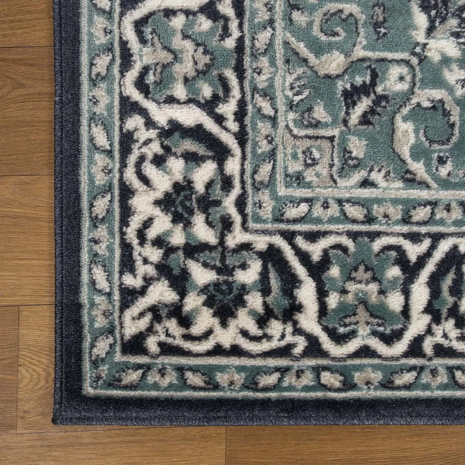 Superior Indoor Runner Rug, Plush Carpet Cover, Traditional Oriental Medallion, Perfect for Hallway, Entryway, Living, Dining, Bedroom, Office, Kitchen, Glendale Collection, 2' 7" x 8', Deep Royal